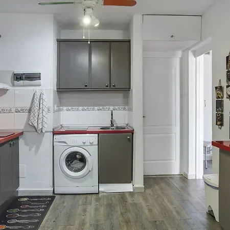 Apartman Rainbow Amadores *